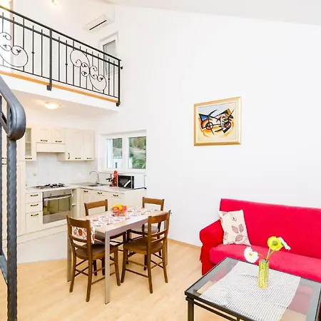 Apartman Moderne Wohnung, Ideal Fuer Eine Stadterkundung *