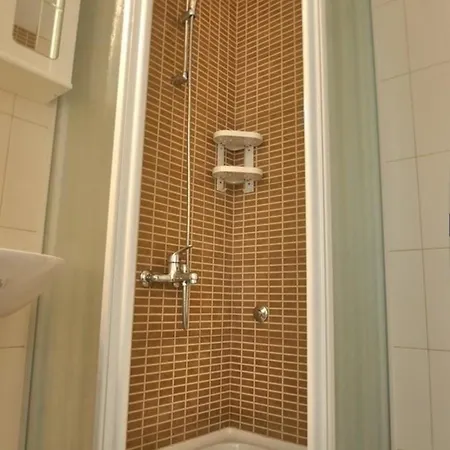 Moderne Wohnung, Ideal Fuer Eine Stadterkundung Appartement